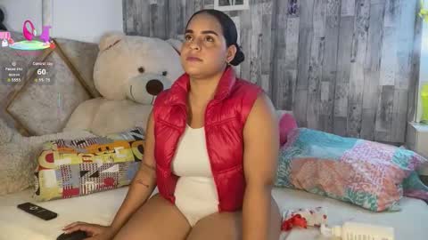 violetroussee online show from October 26, 12:33 pm