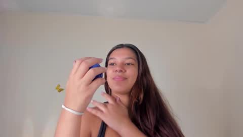 Snapshot of violett_24_ chatting on November 4, 7:02 pm violett_24_ online show from November 4, 7:02 pm