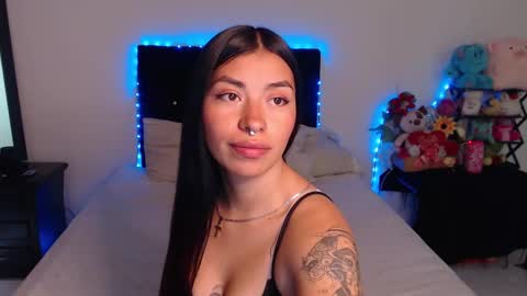 violeta  online show from January 24, 7:07 pm