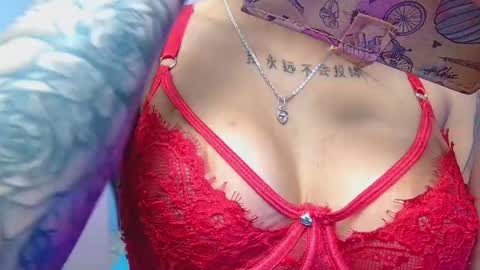 Snapshot of violett_froz chatting on November 25, 7:25 pm Violeta froz online show from November 25, 7:25 pm