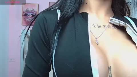 Snapshot of violett_froz chatting on December 3, 7:12 pm Violeta froz online show from December 3, 7:12 pm