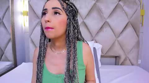 Violett  online show from December 22, 8:28 pm