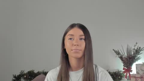 violetta_finch online show from January 16, 8:11 am