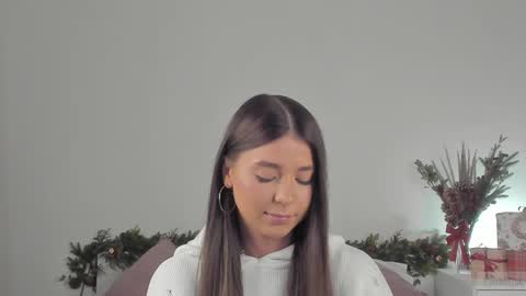 violetta_finch online show from January 23, 8:25 am