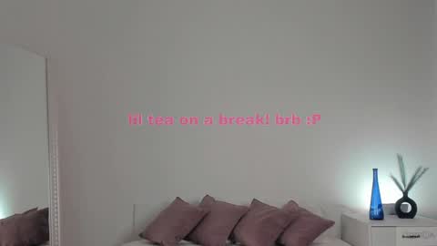 violetta_finch online show from February 6, 11:32 am