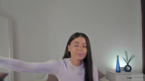 violetta_finch online show from February 6, 5:40 pm