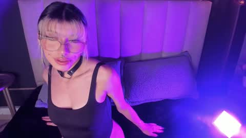 Snapshot of violetta_nur chatting on February 26, 5:20 am Violetta nur online show from February 26, 5:20 am