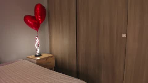 Snapshot of violetta_swift_ chatting on February 16, 7:15 am violetta independent model online show from February 16, 7:15 am