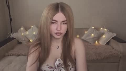 ViolettaOtis online show from October 2, 11:28 am