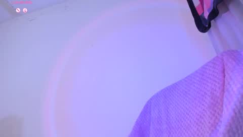 Violett online show from December 27, 7:18 am