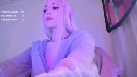 Violett online show from January 8, 5:16 am