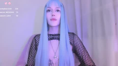 Violett online show from March 6, 8:08 am