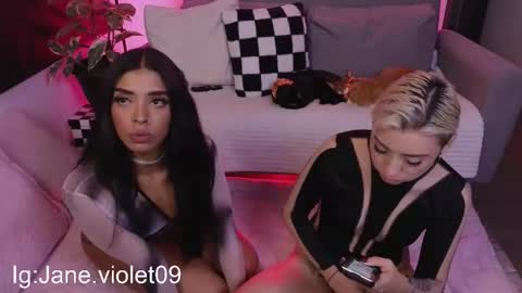 Snapshot of violettgrey_ chatting on October 31, 1:39 am Violet online show from October 31, 1:39 am