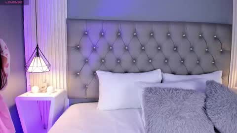 VioletthaRous online show from February 21, 10:44 pm