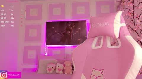 Snapshot of violettlane chatting on November 30, 2:32 pm Violeta online show from November 30, 2:32 pm