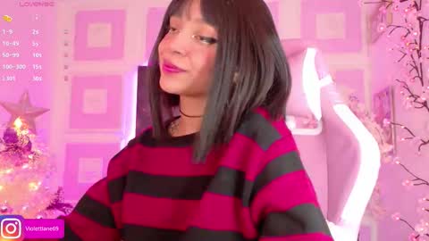 Snapshot of violettlane chatting on December 13, 7:53 pm Violeta online show from December 13, 7:53 pm