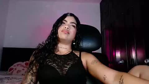  Violet  online show from November 28, 4:59 am