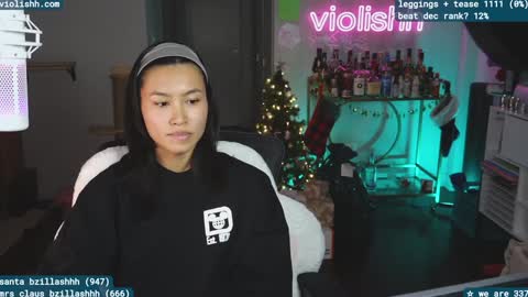 Snapshot of violishh chatting on December 18, 11:08 pm follow me on twitter violishh and ig violishh  online show from December 18, 11:08 pm