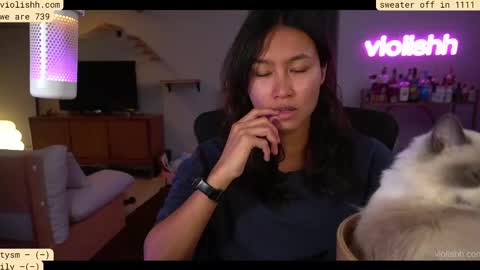 Snapshot of violishh chatting on September 14, 1:05 am follow me on twitter violishh and ig violishh  online show from September 14, 1:05 am