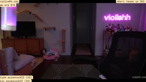 Snapshot of violishh chatting on September 16, 1:28 am follow me on twitter violishh and ig violishh  online show from September 16, 1:28 am