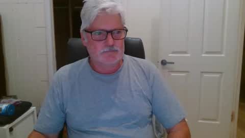 viper654321 online show from November 3, 7:42 am