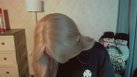 Pearl online show from December 18, 5:57 am