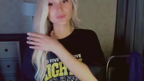 Pearl online show from February 28, 1:28 am