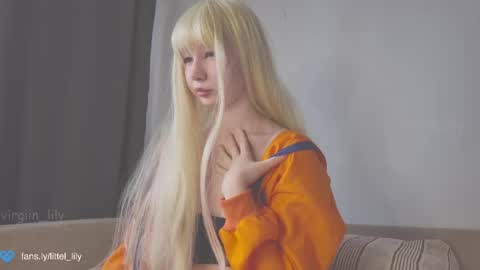 Snapshot of virgiin_lily chatting on February 17, 6:42 am Lily online show from February 17, 6:42 am