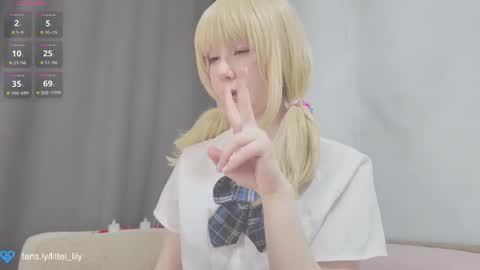  Lily  online show from January 8, 3:36 pm