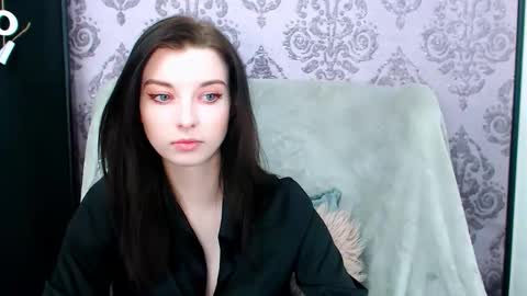 VirginLuna online show from February 2, 8:18 pm