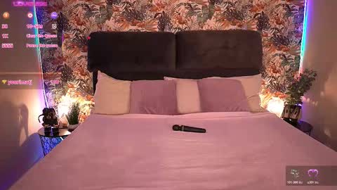 Snapshot of virgniagibson chatting on November 29, 10:35 pm Virginia online show from November 29, 10:35 pm