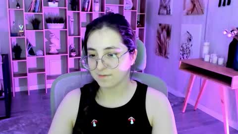 your love online show from November 5, 4:56 am