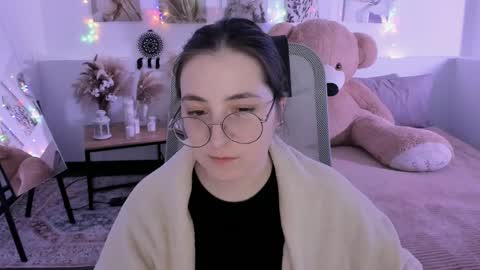 your love online show from April 6, 7:26 pm