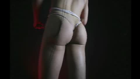 Visuals Lonely online show from October 12, 6:34 am