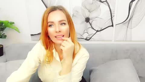 Snapshot of vita_flowen chatting on February 4, 12:44 pm Vita online show from February 4, 12:44 pm