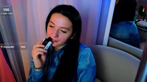Snapshot of vitajoy_ chatting on March 12, 6:22 pm Vita online show from March 12, 6:22 pm