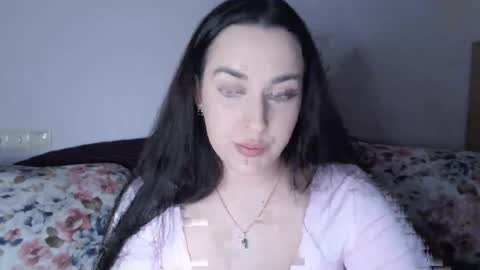 Snapshot of vitalina_freedom chatting on December 4, 3:43 pm Vitalina online show from December 4, 3:43 pm