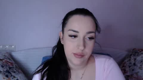 Snapshot of vitalina_freedom chatting on December 15, 12:09 pm Vitalina online show from December 15, 12:09 pm