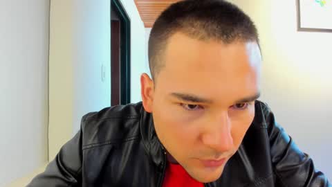 Vito Ferrer online show from January 22, 12:27 pm