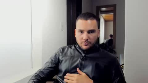 Vito Ferrer online show from February 22, 1:55 am