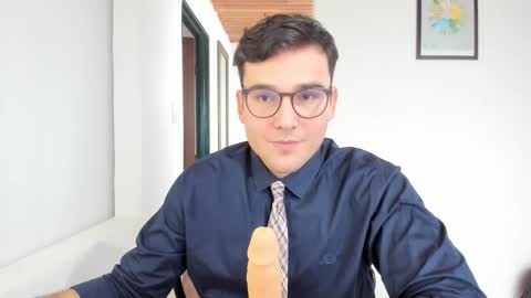 Vito Ferrer online show from October 21, 5:24 pm