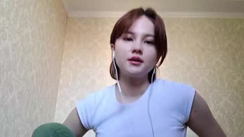 Snapshot of vivatrude chatting on February 21, 11:33 am Sonya online show from February 21, 11:33 am