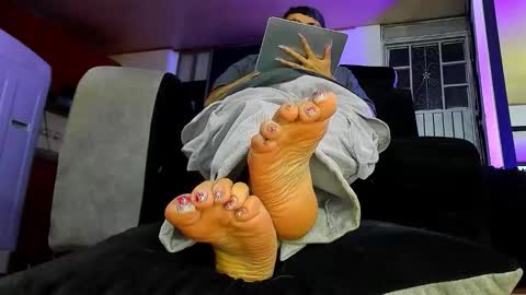 Snapshot of vivi_honey_ chatting on October 2, 11:23 pm IGkarol navarret3 online show from October 2, 11:23 pm