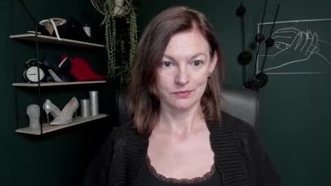 Vivian online show from September 17, 6:48 am