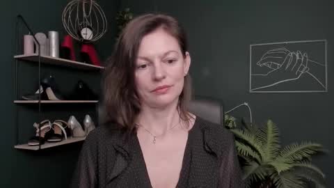 Vivian online show from November 13, 7:51 am