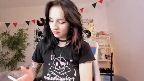 Snapshot of vivian_qwerty chatting on December 30, 7:37 am vivian_qwerty online show from December 30, 7:37 am