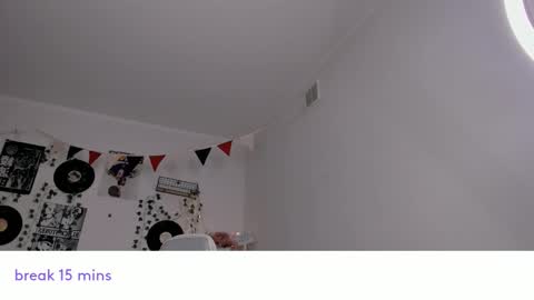 Snapshot of vivian_qwerty chatting on February 6, 7:45 am vivian_qwerty online show from February 6, 7:45 am