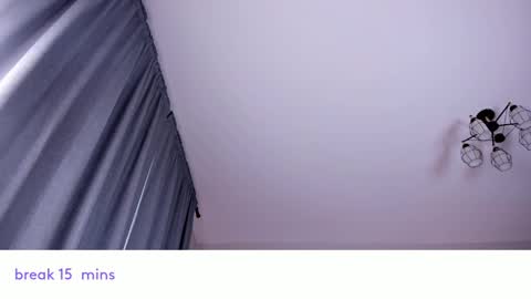 Snapshot of vivian_qwerty chatting on March 1, 7:19 am vivian_qwerty online show from March 1, 7:19 am