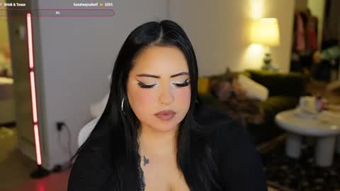 Snapshot of vivianaortega chatting on January 17, 3:23 am Vivi online show from January 17, 3:23 am