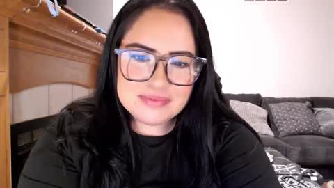 Snapshot of vivianaortega chatting on March 4, 5:21 am Vivi online show from March 4, 5:21 am